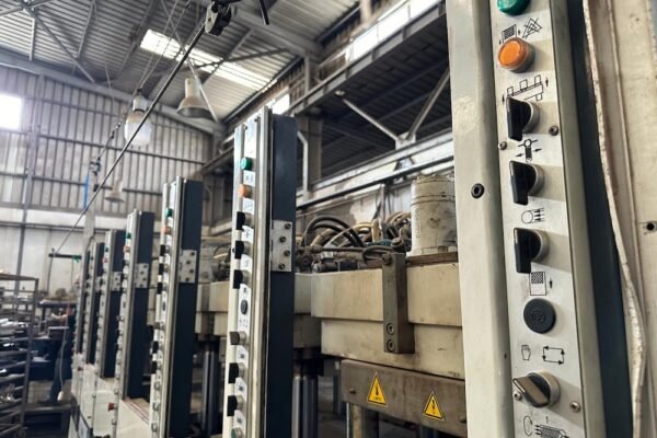 alexfabrik-linear-injection1 alexfabrik-linear-injection1